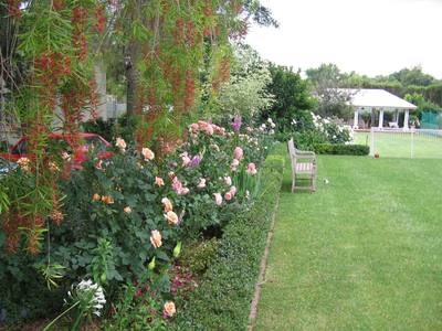 Garden design by Shirley Wallington — File 1271