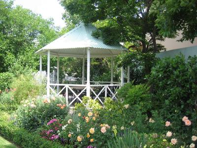 Garden design by Shirley Wallington — Gazebo in the zen garden