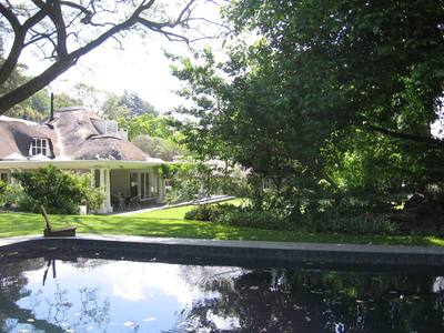 Garden design by Shirley Wallington — Large property with rolling lawns
